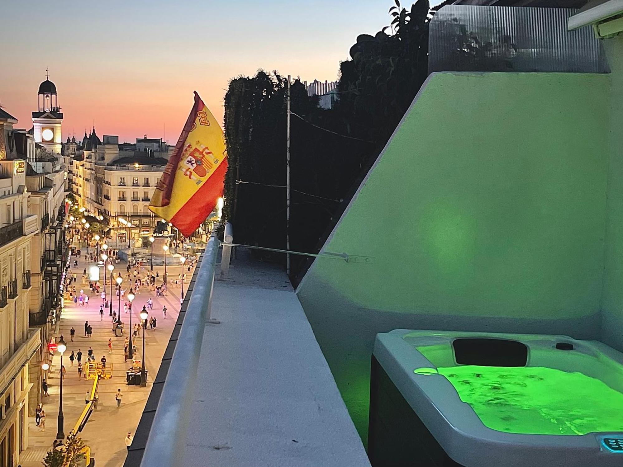 Appartamento Center City, Puerta Del Sol Terraza Madrid Esterno foto